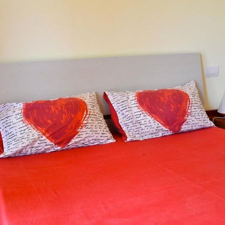 B&B Sotto Le Stelle Фано Екстериор снимка