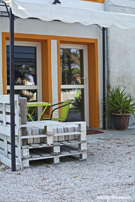 B&B Sotto Le Stelle Фано Екстериор снимка