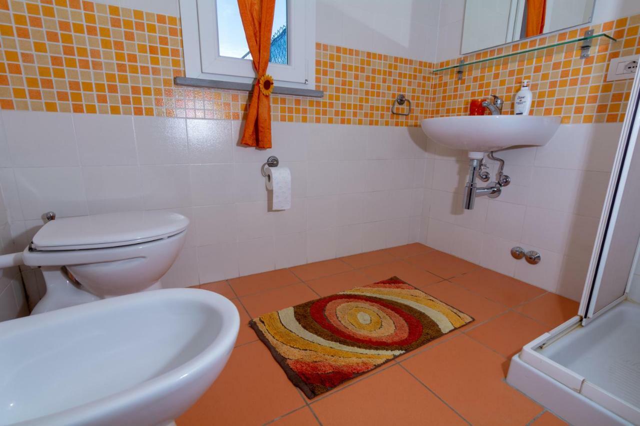 B&B Sotto Le Stelle Фано Екстериор снимка